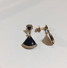 Load image into Gallery viewer, 18K Gold Earring,diamond earring,18k diamond earring,white Diamond earring,18k gold jewellery,enamel earring,18k earring,18k enamel earring
