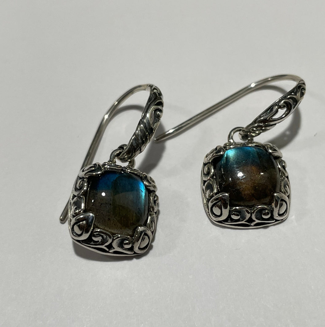 925 sterling silver earring,925 silver earring,sterling silver earring,Bali earrings,Laborite earring,labrorite Bali earring